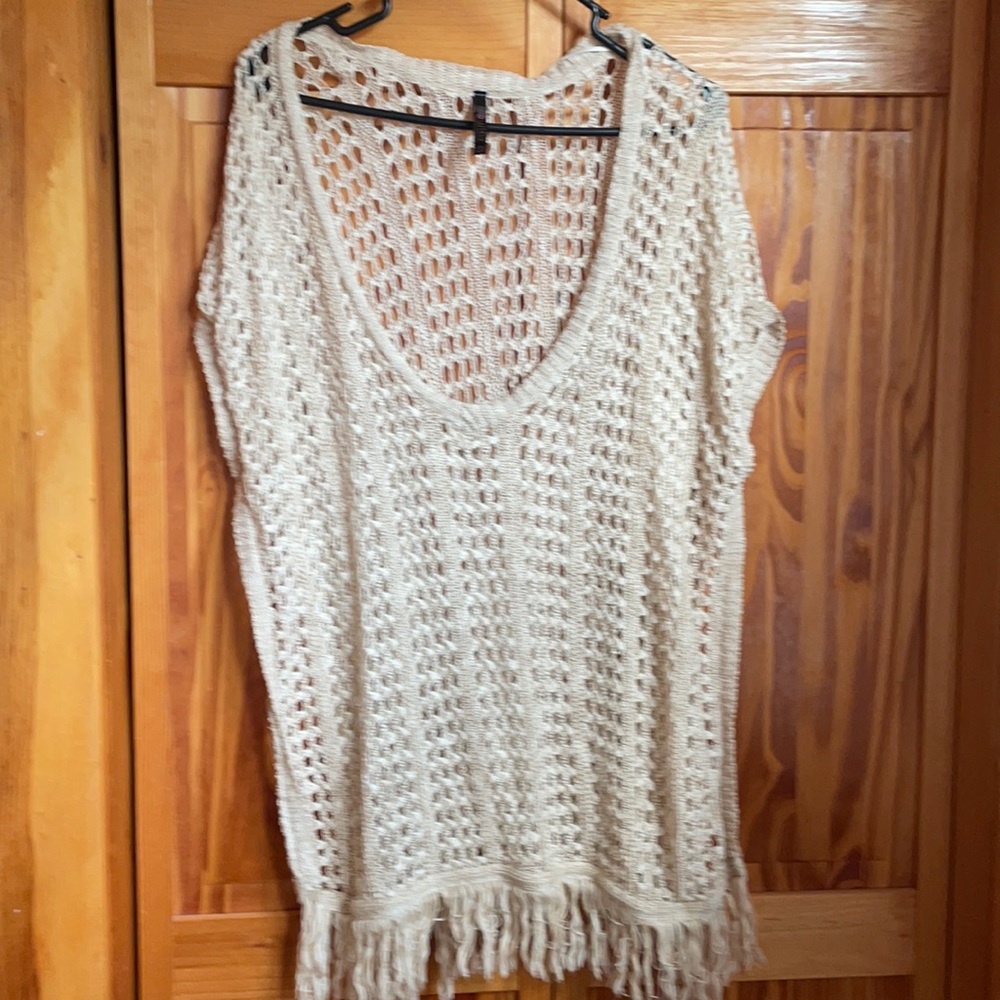 Women’s shawl